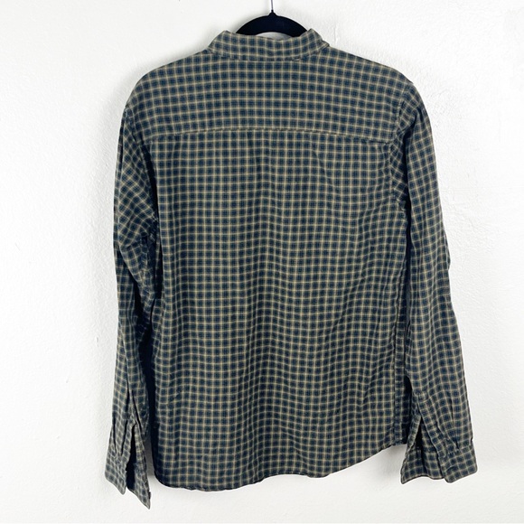 PATAGONIA 100% Organic Cotton Green Plaid Long Sleeves Button Shirt Size Medium - Picture 2 of 9